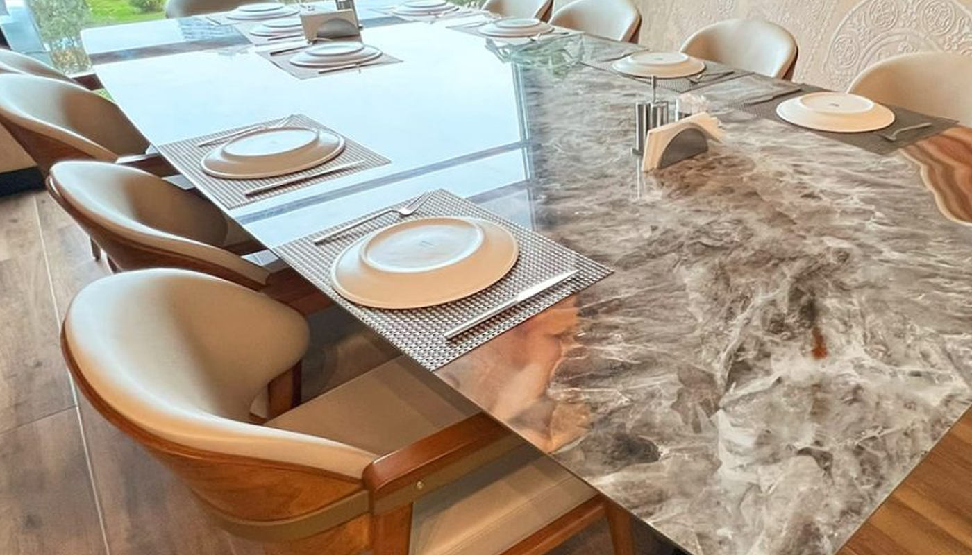 modern-interiors-with-porcelain-table-designs