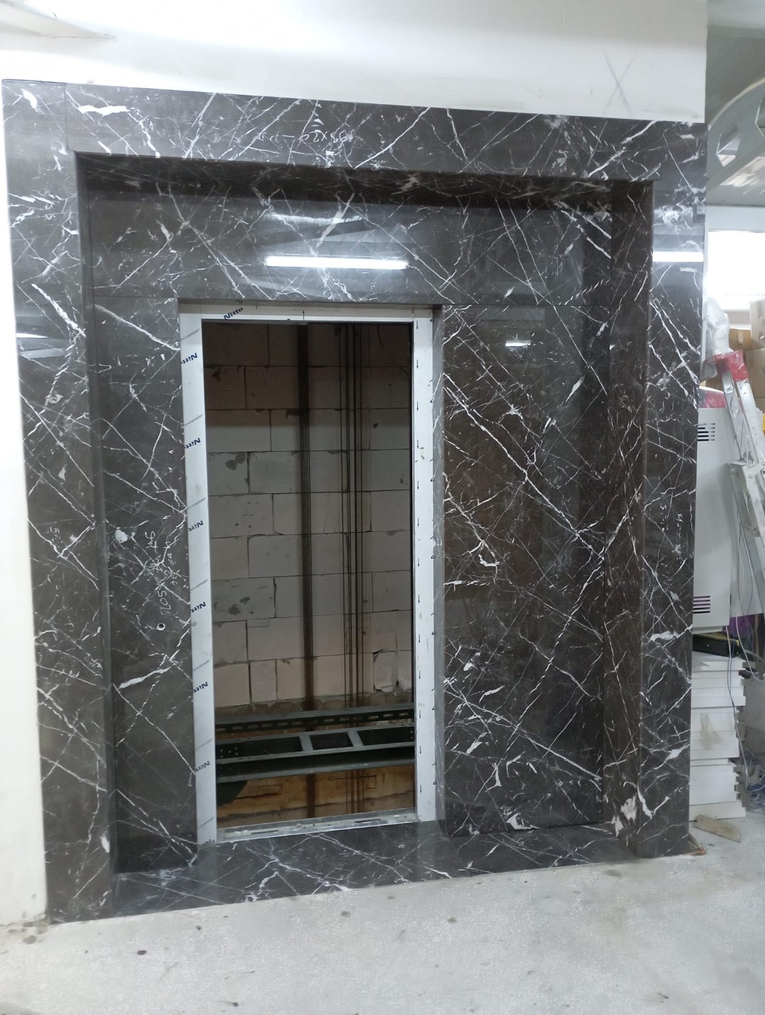 Butik Taşlar Picco Black