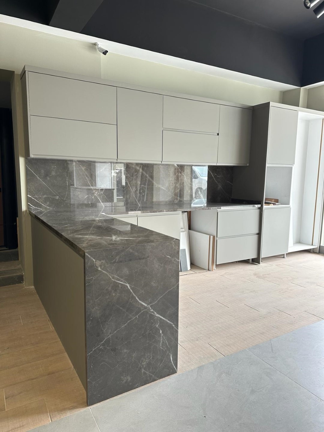 Anatolia Porselen Pietra Imperiale